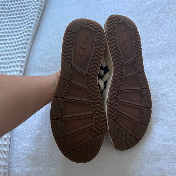 Gola Saturn Quadrant Leather Sneaker - Picture 6 of 7